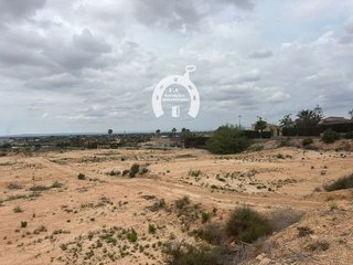 Terreno en venta en Ciutat Universitària en Elche
