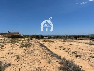 Terreno en venta en Ciutat Universitària en Elche