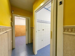 Local comercial en venta en Plaza de Toros - Santa Rita en Almería