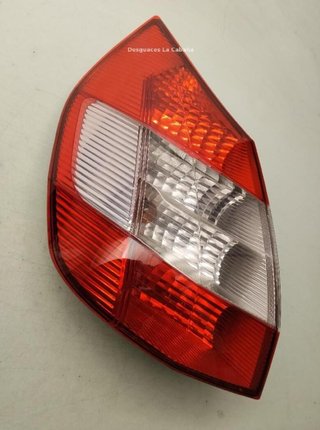 22245823 8200127704 piloto tras izq renault scenic