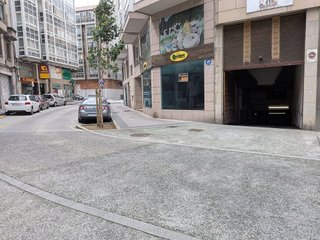 Garaje en venta en Cuatro Caminos - Plaza de la Cubela en Coruña (A)