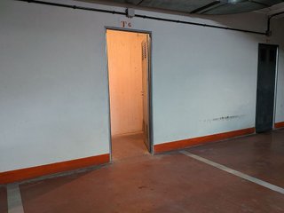 Garaje en venta en Cuatro Caminos - Plaza de la Cubela en Coruña (A)