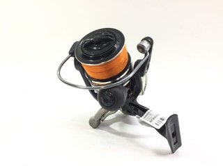 Carrete de pesca Daiwa AC7000