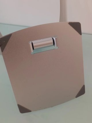 Soporte portátil plateado para PC