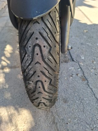 Se vende moto scooter Kymco Agility City 125