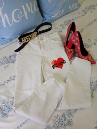 Pantalón vaquero Moschino blanco