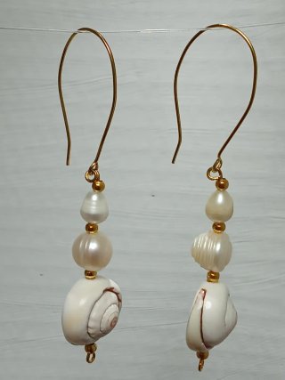 Pendientes Perlas Barrocas y Conchas Marinas