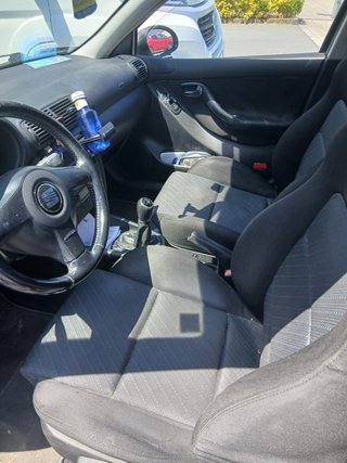 SEAT Leon 2004