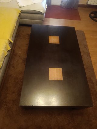 Mesa de centro de madera para salón