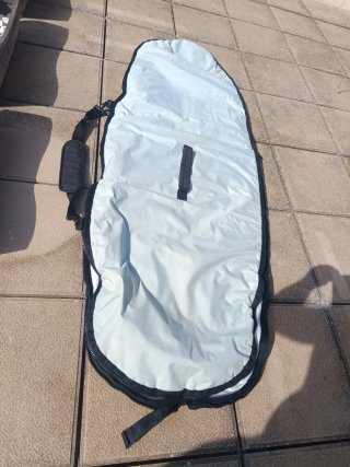 Tabla Wingfoil KT 80L, leash y staps