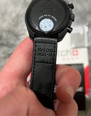 Omega x Swatch Misión a la Luna Negra