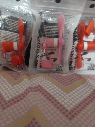 Ventiladores para móvil cada 1 vale 3 euros