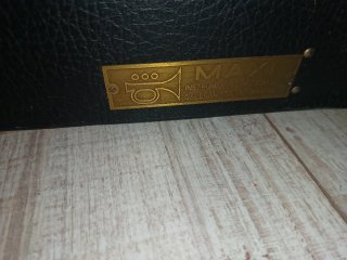 Estuche de guitarra duro. Modelo les paul