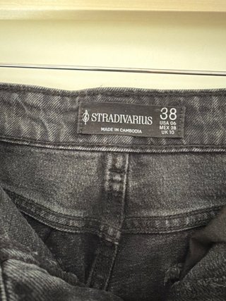 Falda vaquera negra Stradivarius