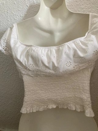 Blusa blanca bordada talla única