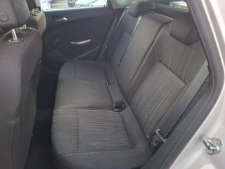 Opel Astra 2011