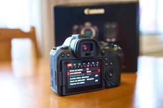 Canon EOS R6 Mark II. (Garantía española)