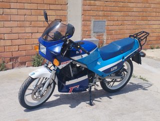Suzuki RG 125 Sportbike Azul/Blanco