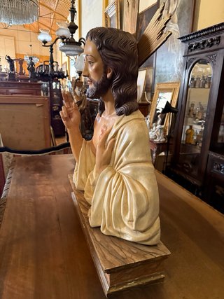 Busto Corazón de Jesús en Madera
