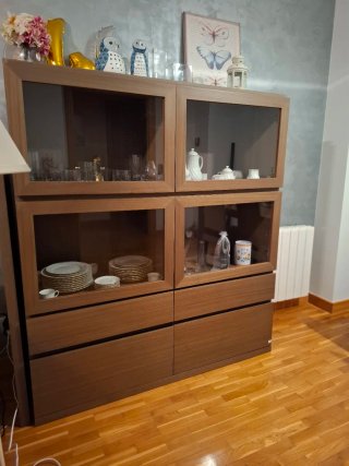 Vitrina de salón madera y cristal
