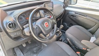 FIAT Fiorino 2021 95cv con puerta lateral.