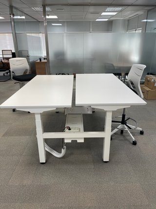 URGENTE!!!!! Mesa de oficina Actiu Elevable