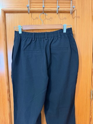 Pantalones negros camarera