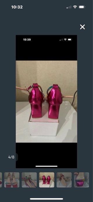 Sandali fucsia con strass arcobaleno.      Tacco 8