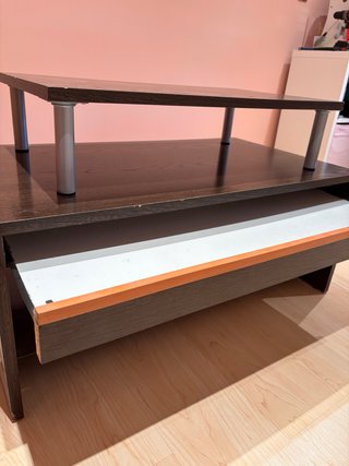 Mesa TV con estante superior