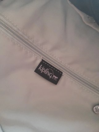 Mochila Kipling Negra con Llavero Monito