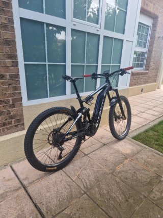 Bicicleta Eléctrica ebike Giant