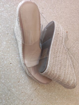Cuña transparente beige