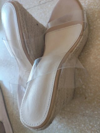 Cuña transparente beige