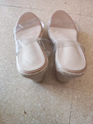 Cuña transparente beige