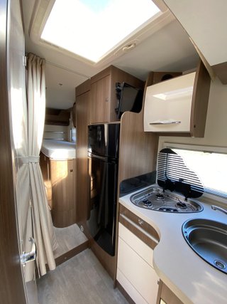 AUTOCARAVANA PERFILADA FORD CHALLENGER GENESIS 397