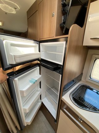 AUTOCARAVANA PERFILADA FORD CHALLENGER GENESIS 397