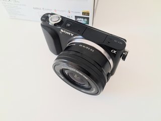 Sony NEX-3N + Objetivo 16-50mm