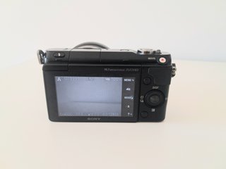 Sony NEX-3N + Objetivo 16-50mm