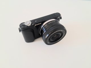 Sony NEX-3N + Objetivo 16-50mm