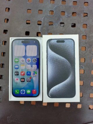 iPhone 15 Pro Azul - Batería 100% Original