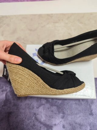 Sandalias cuña Gianni Chiarini Talla 39