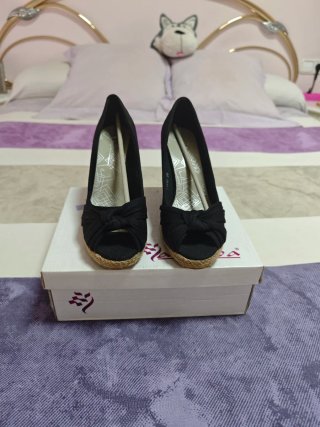 Sandalias cuña Gianni Chiarini Talla 39