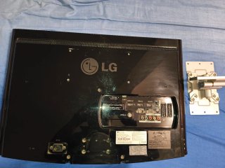 PS4 . 2 mandos. 5 juegos cables. Y un tv l.g 32"