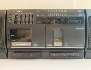 Radio Cassette-Corder. Sony. CFS-W370L