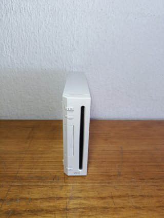 Nintendo Wii Blanca Retrocompatible + Accesorios