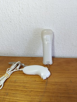 Nintendo Wii Blanca Retrocompatible + Accesorios