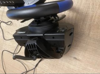 Volante Thrustmaster T150 PS4
