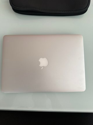 MacBook Air 13” (2015)