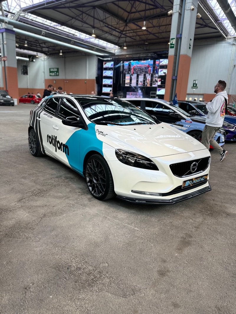 Volvo V40 kit Polestar 210CV Full Extras - foto 1