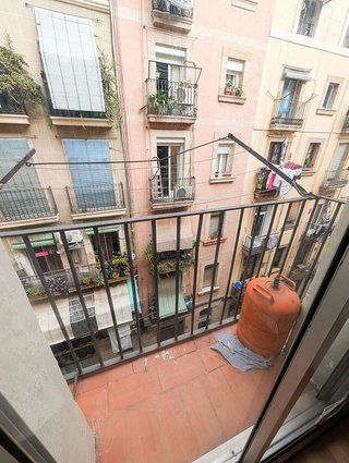 Piso en venta en El Raval en Barcelona